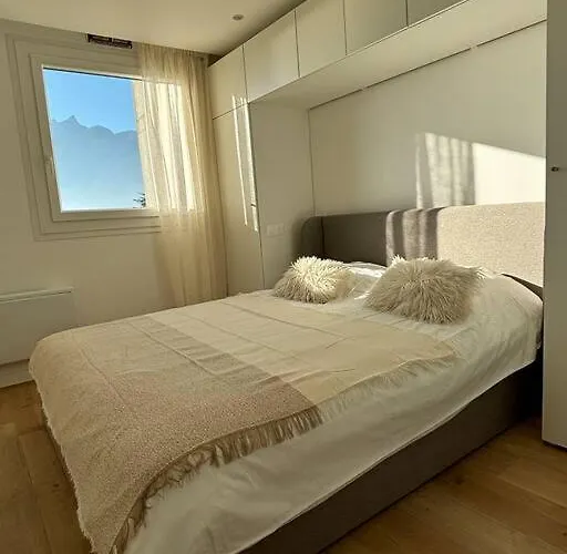 Les Hirondelles * إيكس ليه با